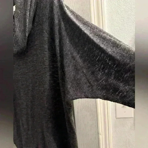 Old Navy Cowl Neck in dark gray has a sheer look to it, I would wear  camisole - Picture 7 of 8